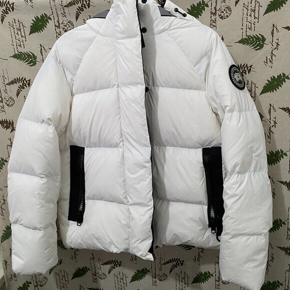 Jackets & Blazers - Canada Goose White Down Outerwear